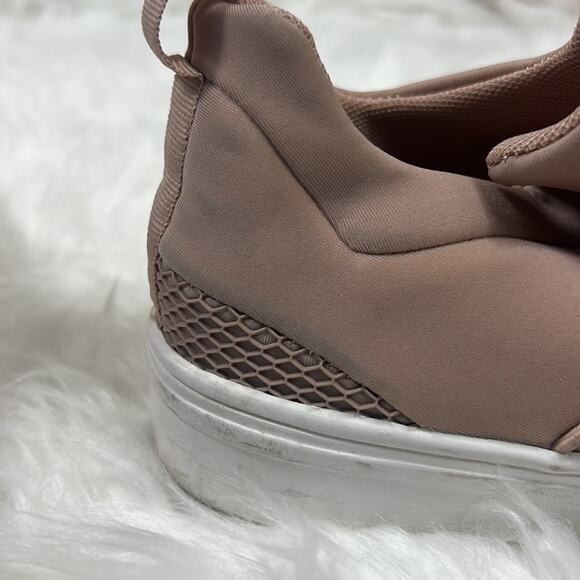 Steve Madden Blush Pink Lancer Sneakers - Picture 6 of 8